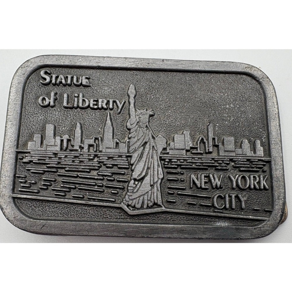 Statue of Liberty Belt Buckle NYC Skyline New York City Souvenir Vtg Collectible